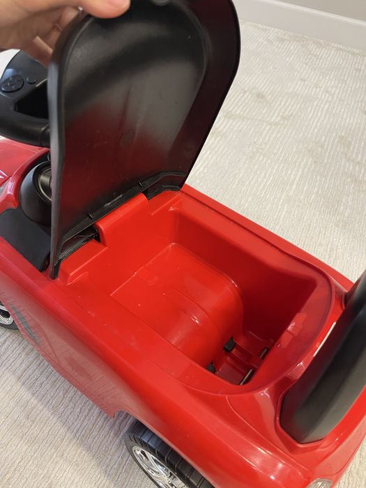 Продам детскую машинку