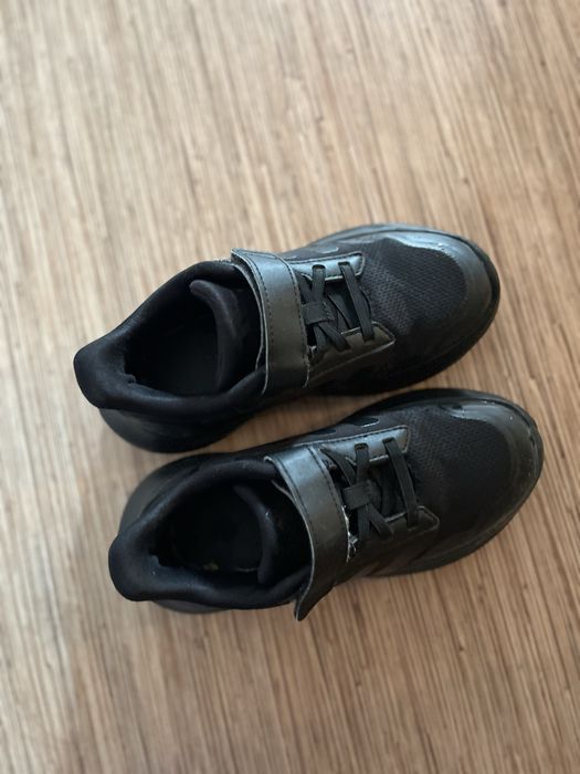 Кроссовки адидас 5000тг