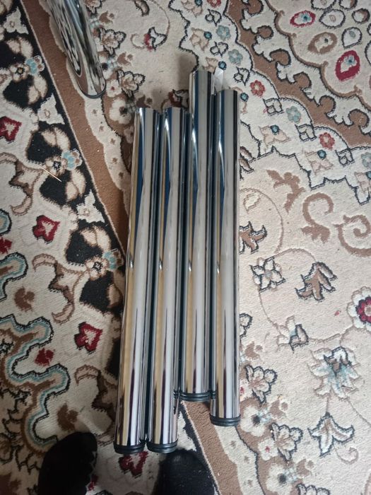 Продам обеденный стол и 4 стулья