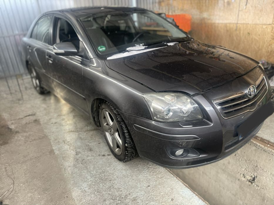 Dezmembrari toyota avensis t25  2003-2009