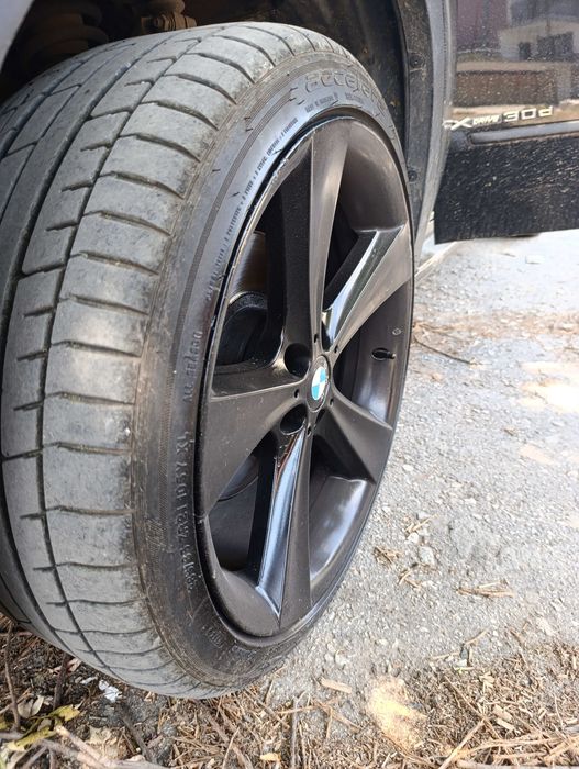 285/35R21   325/30R21 108W BMW E70 може и бартер