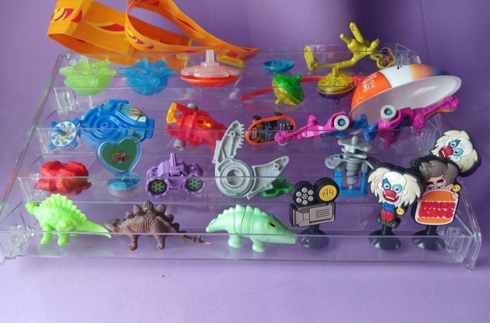 Продам  игрушки из киндеров