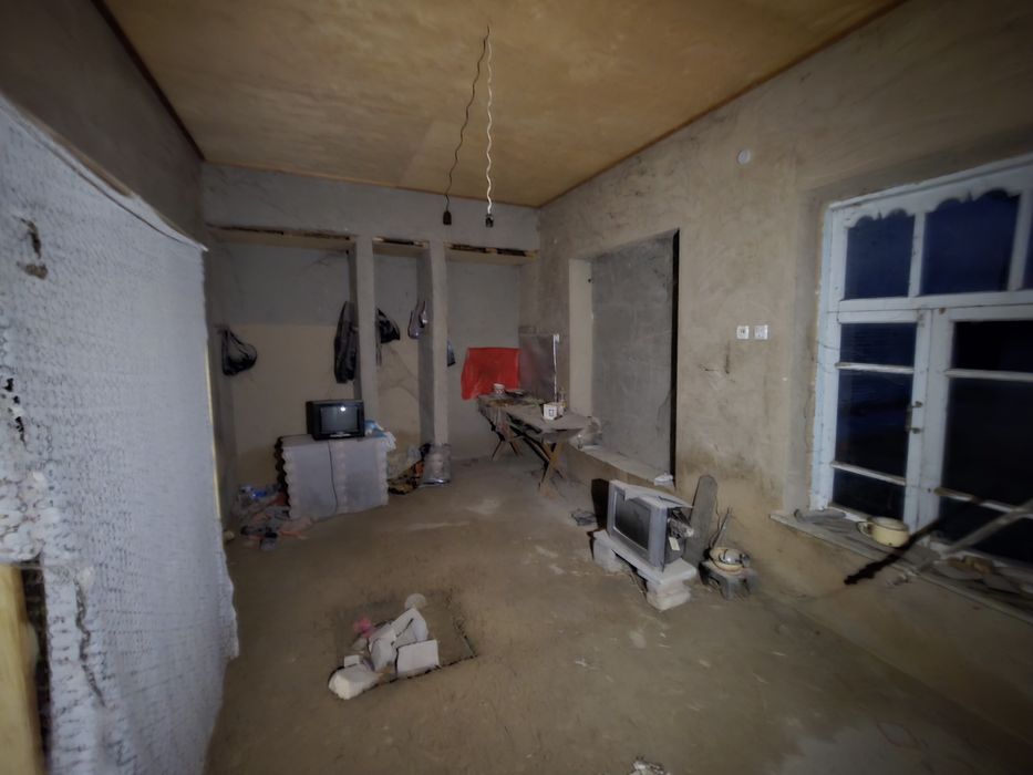 Samarqand tumani yer eski binosi bilan