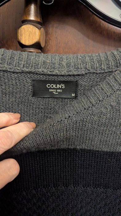 Продам фирменный свитер