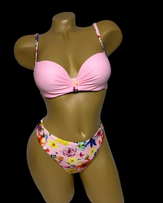 Costume de baie noi .Marimi de la 36 la 50