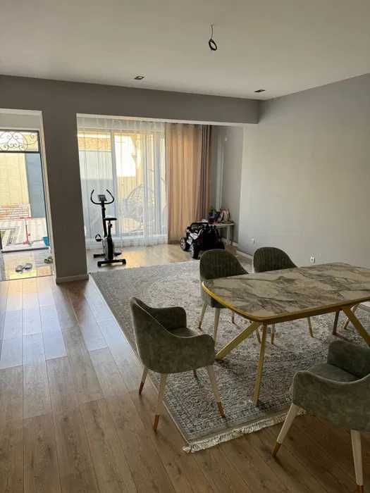 Сдаётся в аренду Евродом на Сергели 2 сотки, 5 комнат / id888 /