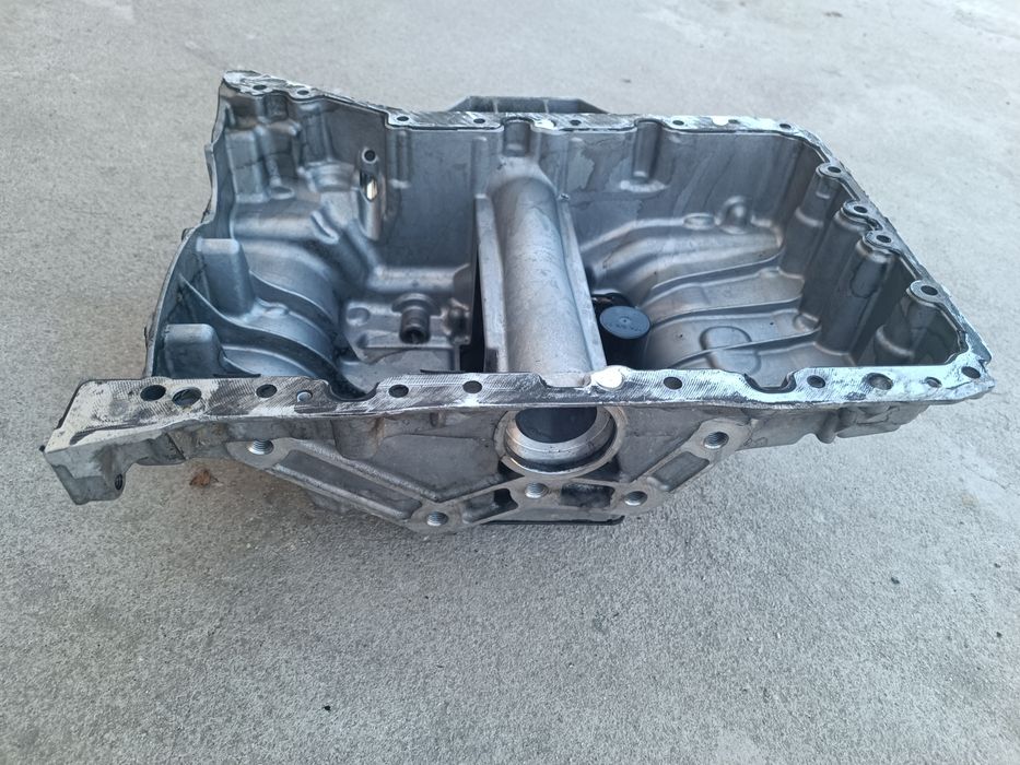 Оригинален маслен картер за Mercedes OM651