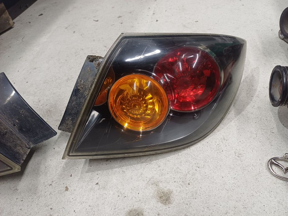 Стопове за мазда 3 хечбек 2006 година