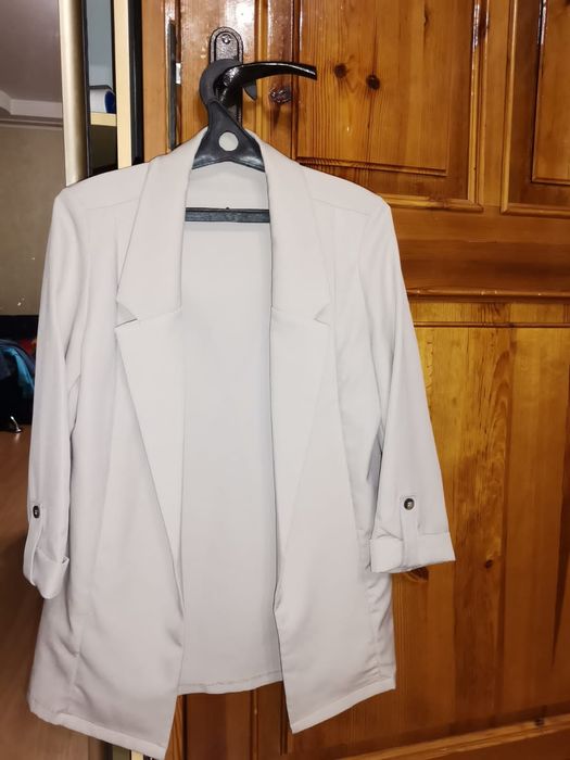 Продам пиджак 3000тг