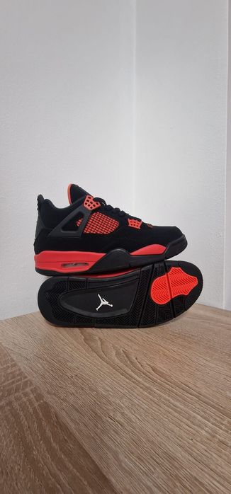 Jordan Retro 4 Red Tunder