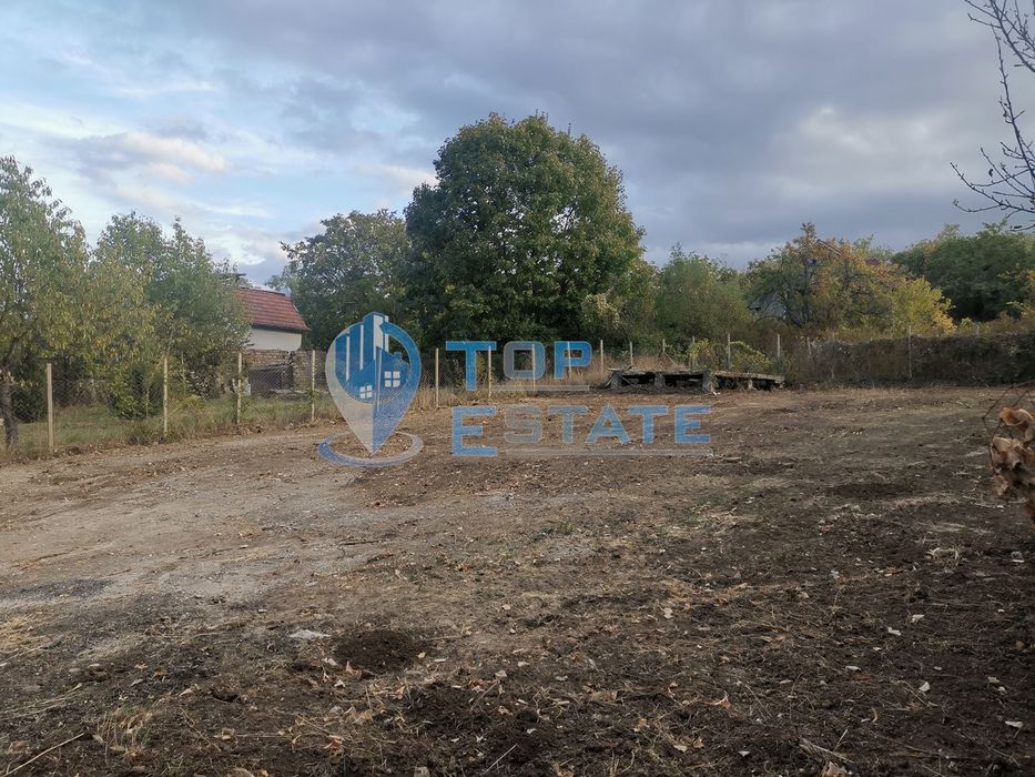 Парцел с ток и кладенец в местност Арбанашко бърдо