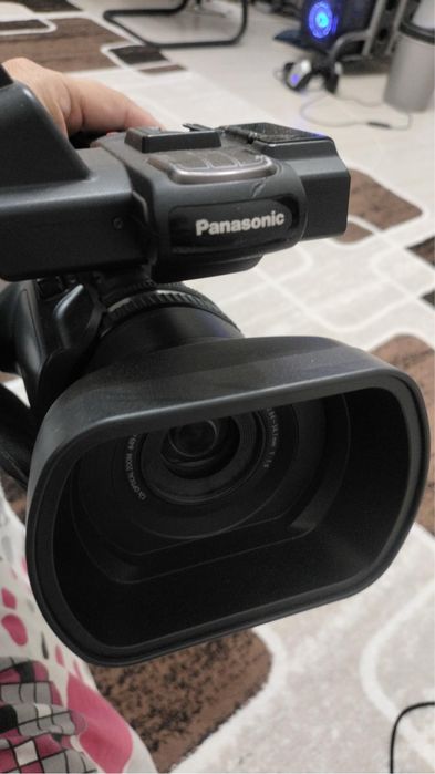Видеокамера Panasonic AG-AC90