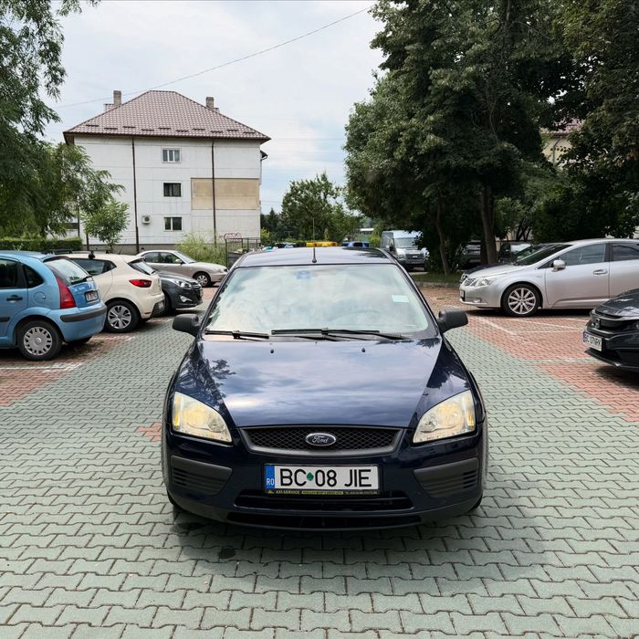 FORD Focus 0 — imagine 5