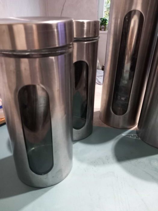 Комплект буркани за съхранение 6 броя с три големини.