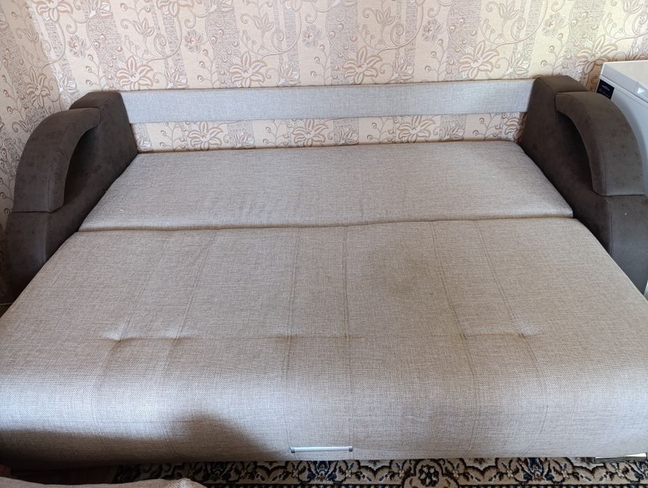 Продам диван+кресло-кровать+пуфик
