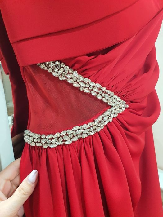 Rochie rosie cu trena nasa / ocazie / seara