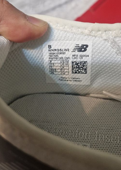 Продам кроссовки New balance 26 см