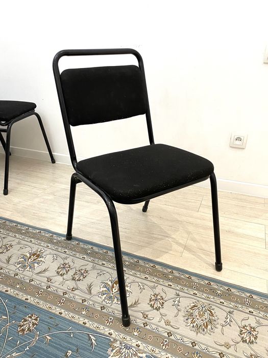 Офисные стулья 20 шт