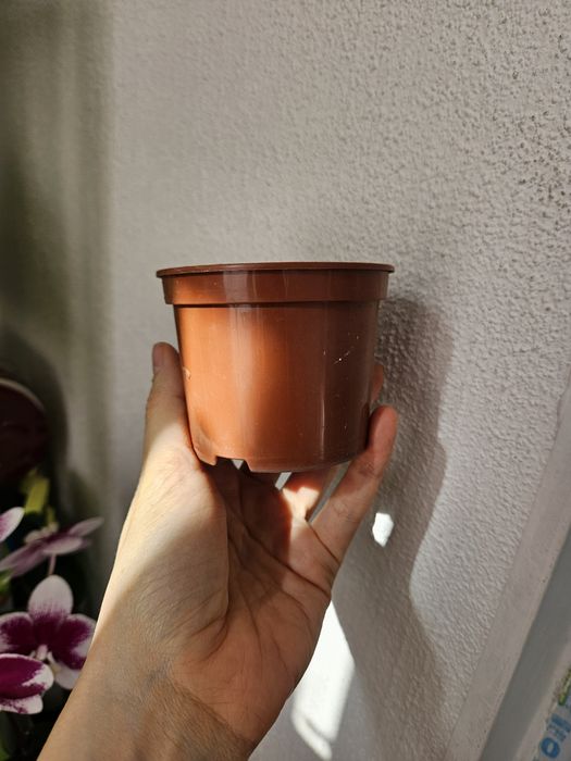 Продам горшки для цветов
