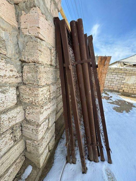 Железный  решотки