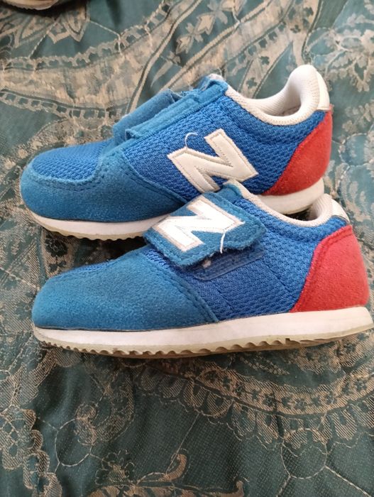 Продам детскую обувь