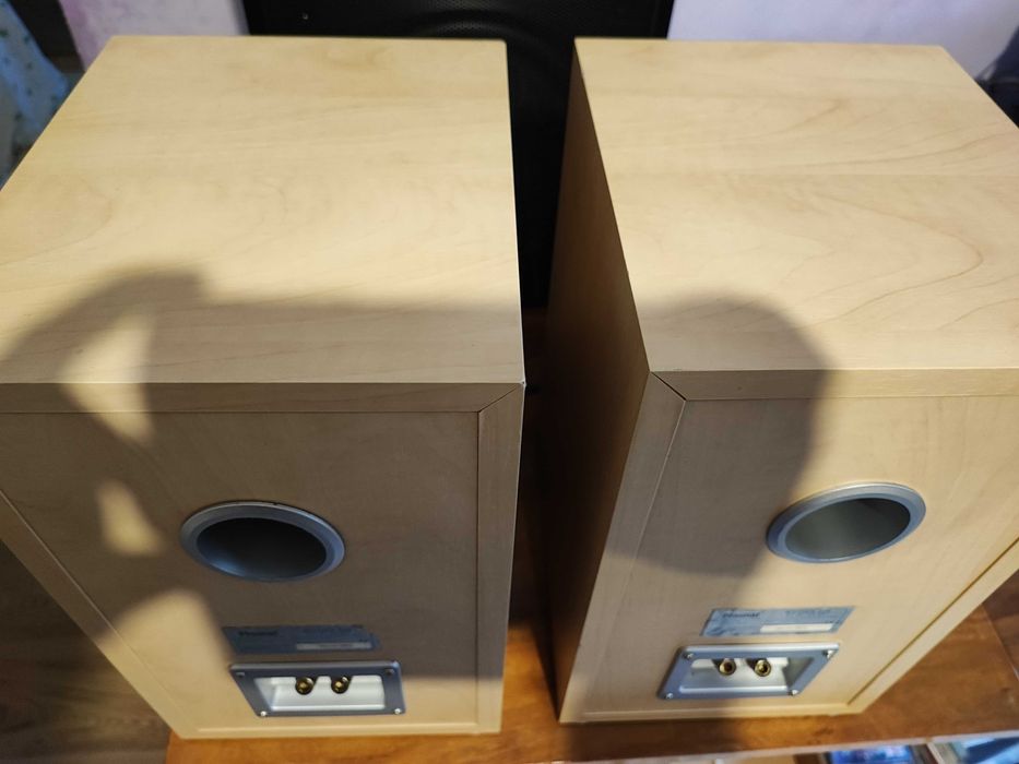 boxe Magnat Motion 220 superbe sunet parfum