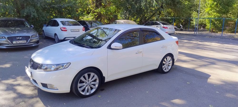 Продам Kia cerato 2012