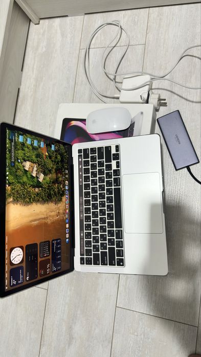 MacBook Pro M2 13” 8/256, 100% батарея, 20 циклов, полный комплект