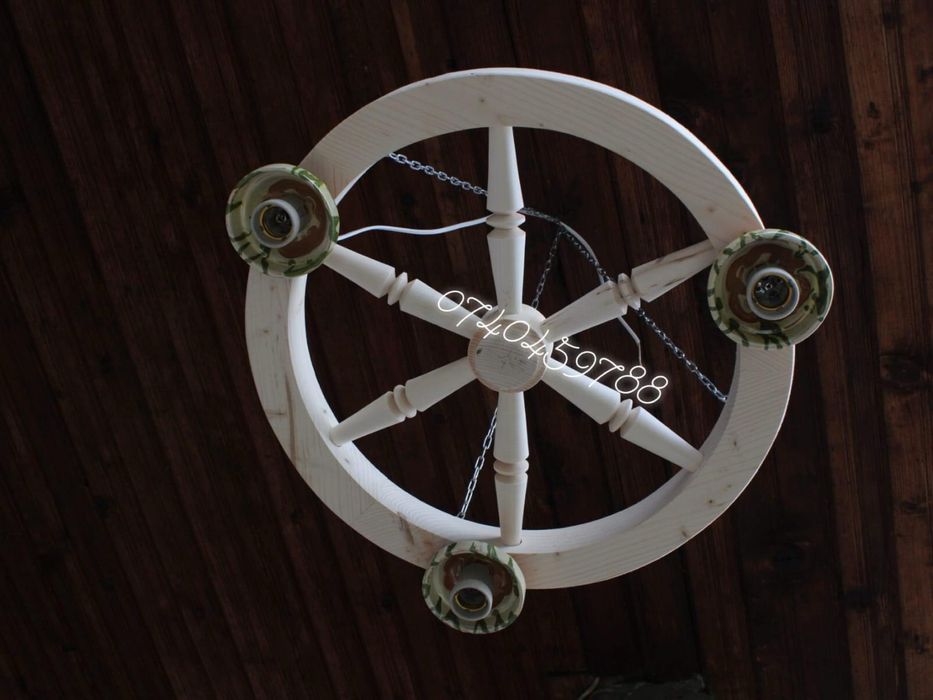 Roti din lemn rusctice