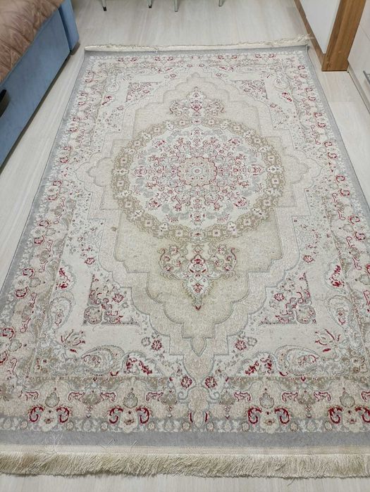 Продается ковер 2,3 × 1,5 м