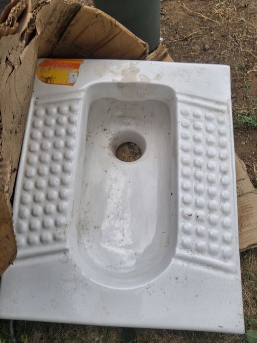 Новый напольный унитаз