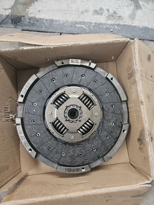 Chit ambreiaj disc,placa,volanta Mercedes Sprinter 906 original