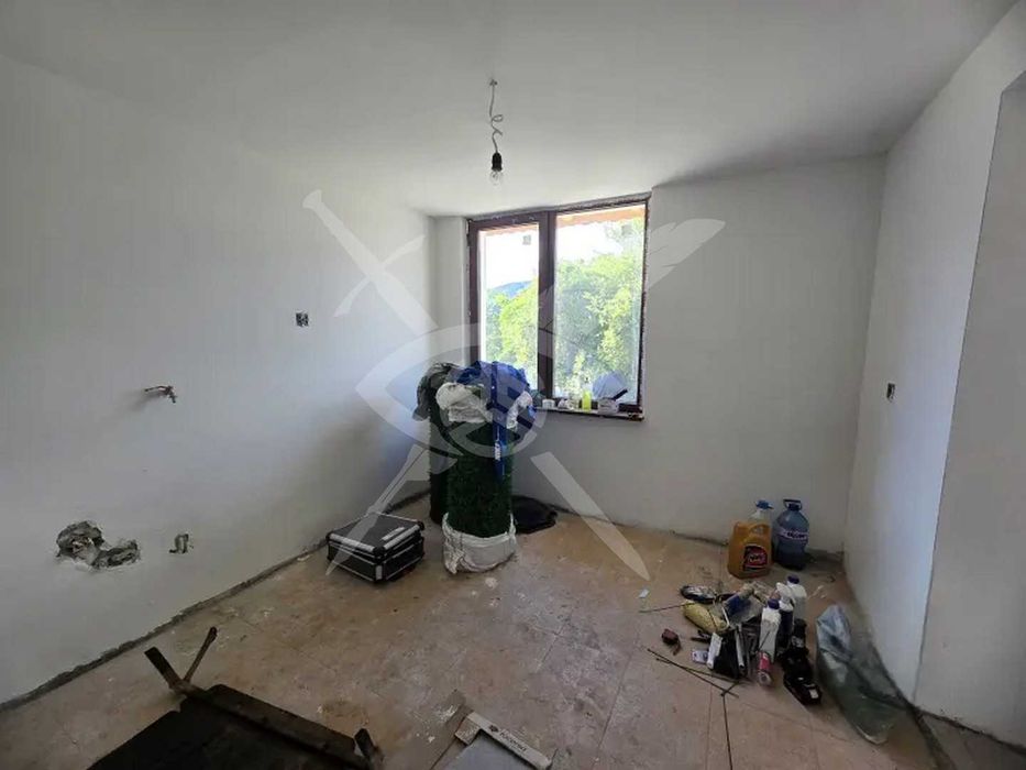 Продава се Къща в Своге - 75 кв.м за 1600 €/кв.м - Снимка #4