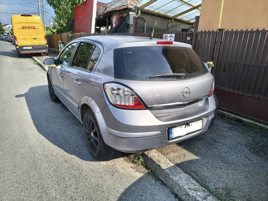 Opel ASTRA H,  motor 1.6 MPI, benzina, 105 cai putere