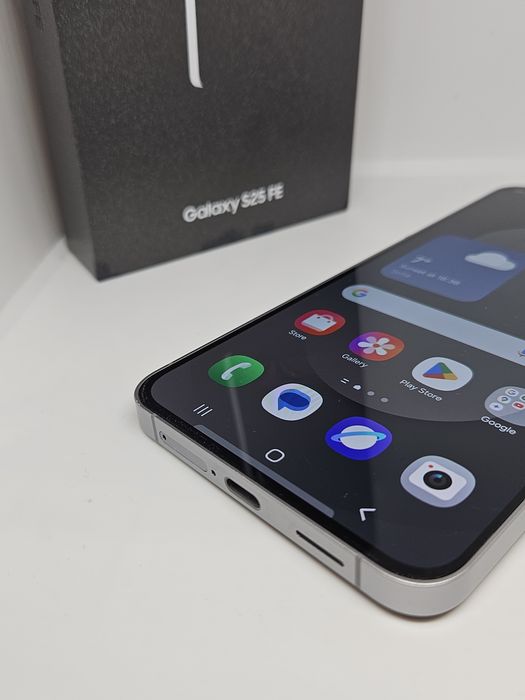 ГАРАНЦИЯ Samsung Galaxy S25 FE 5G 128GB/8GB RAM 77Цикъла 100%  Black