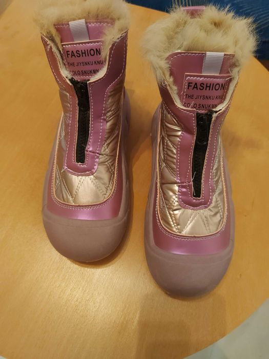 Водоустойчиви, изолирани ботуши за сняг във винтидж стил