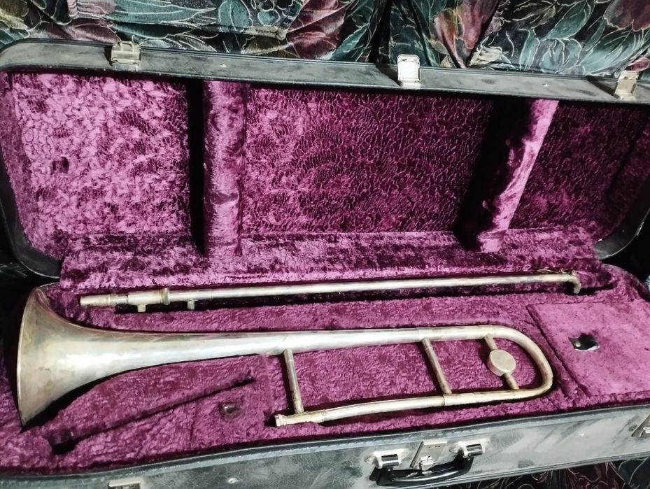 AMATI трамбон Чехословакия