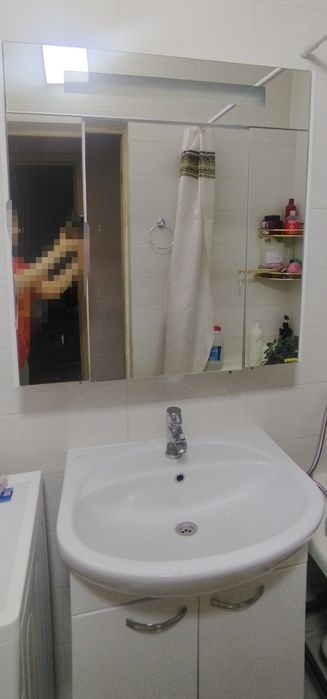 Тумка и шкаф в ванную