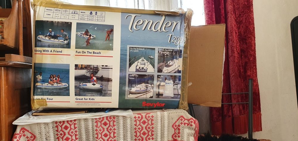 Hадуваема лодка с помпа и гребла Sevylor