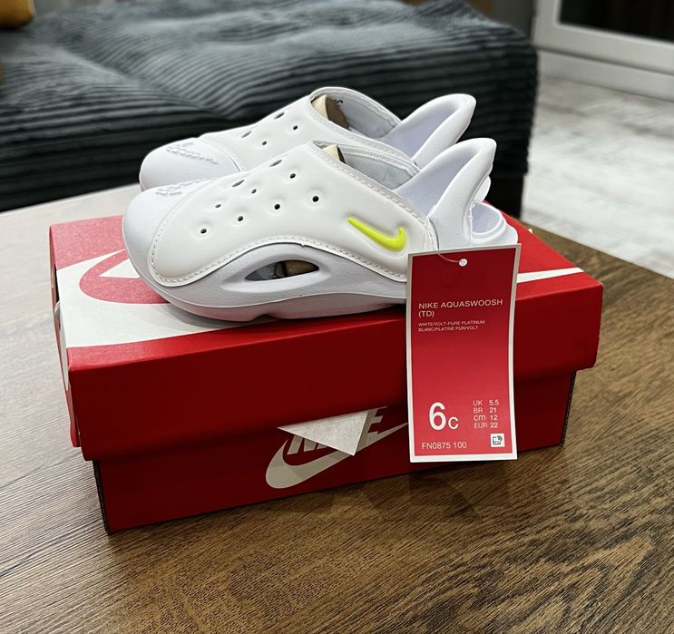 Нови детски сандали Adidas