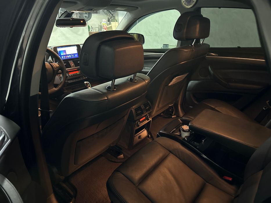 Продается BMW X6 ; зимние колеса пирелли в придачу