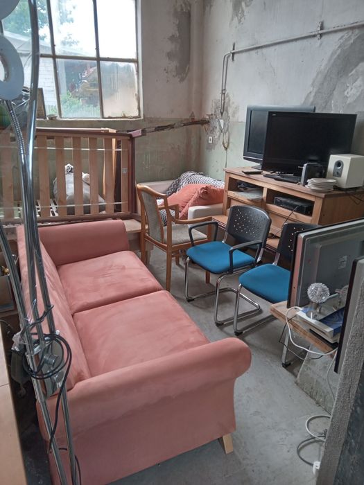 Mobilă second hand