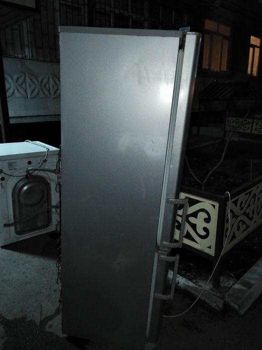 срочно продам холодильник