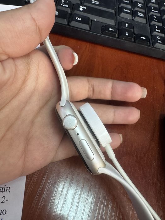 Сатылады Apple Watch SE 4 Gen, өлшемі 44 мм