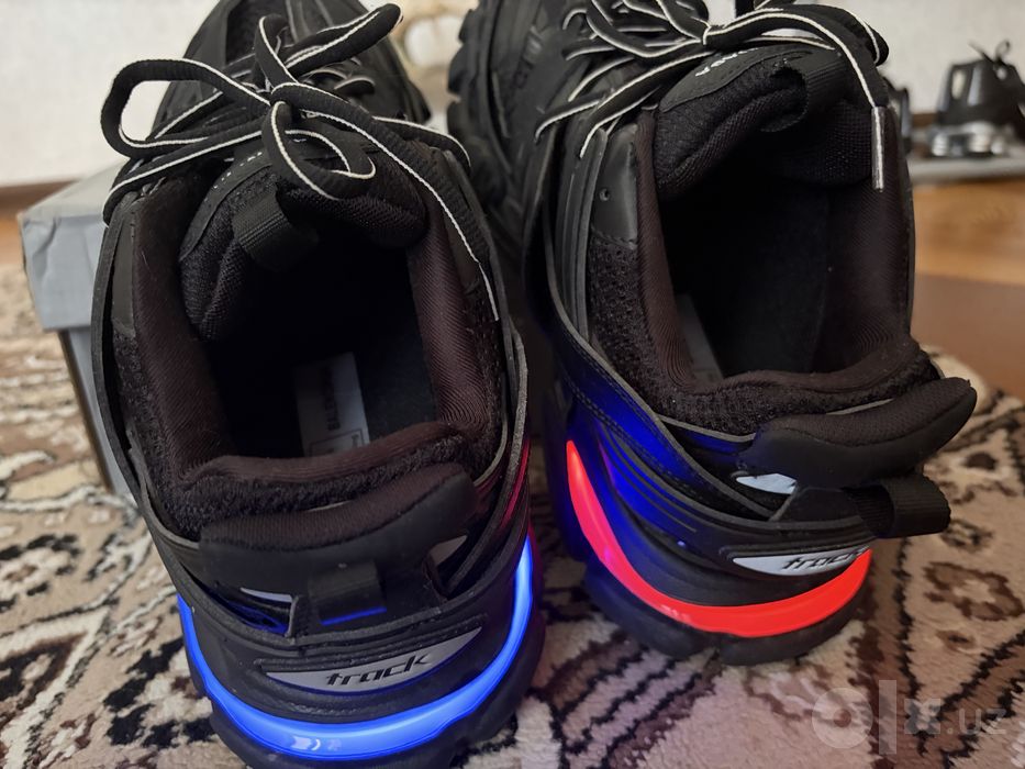 Balenciaga track brand new