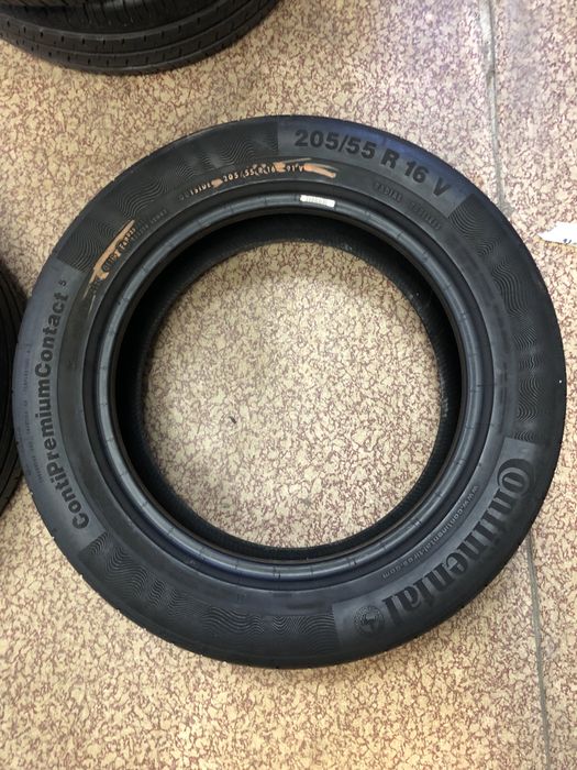 2бр летни гуми Continental 205 55 16