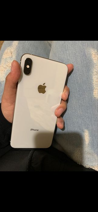Айфон XS MAX в хорошем состояний