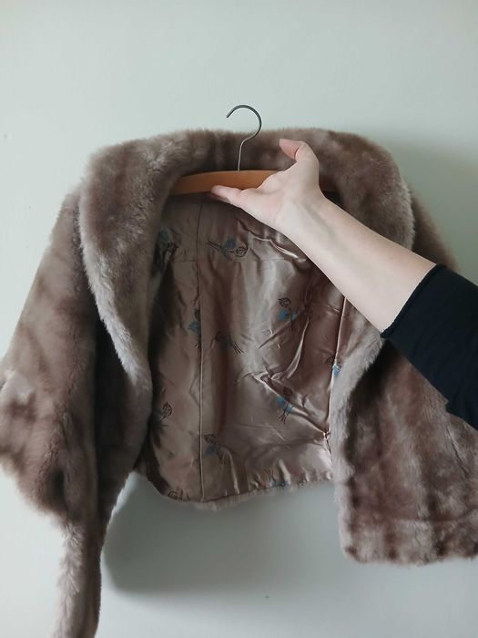 Jachetă scurtă din blană