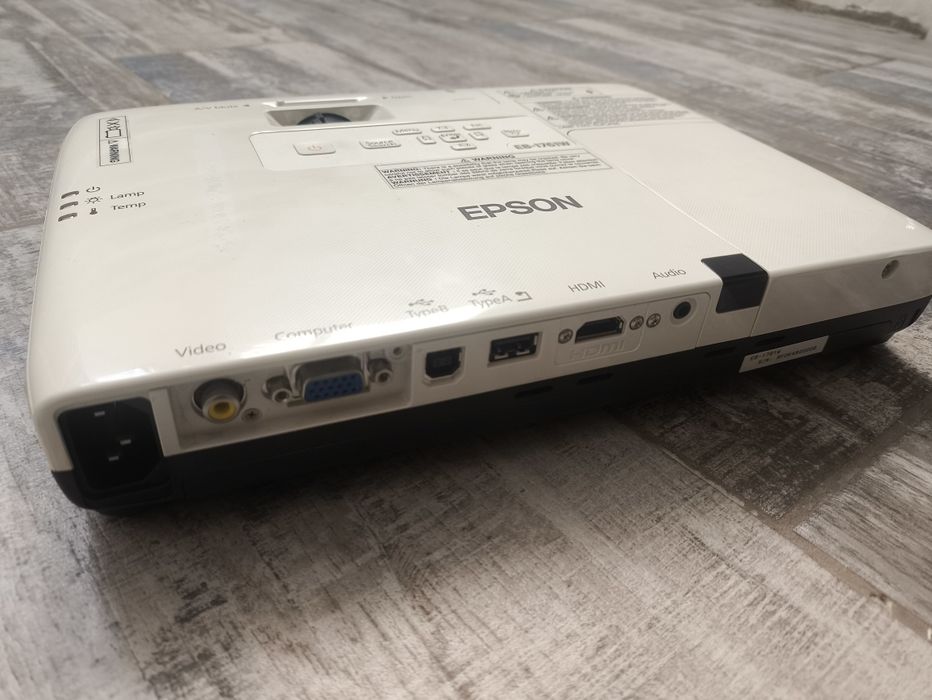 Продается проектор Epson