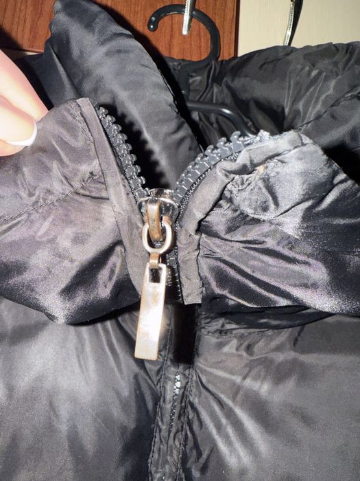 Guess яке черно гъши пух XS оригинално